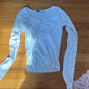 Long sleeve eyelit shirt❤️‍🔥